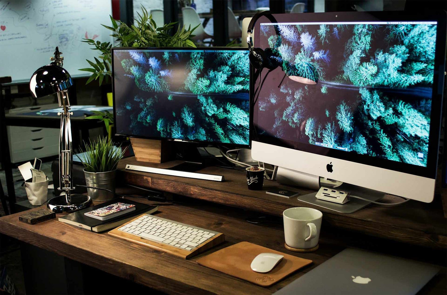 Desk Accessories to Clear Your Mind: Arranging Your Tools and Technology for a Productive Work Space