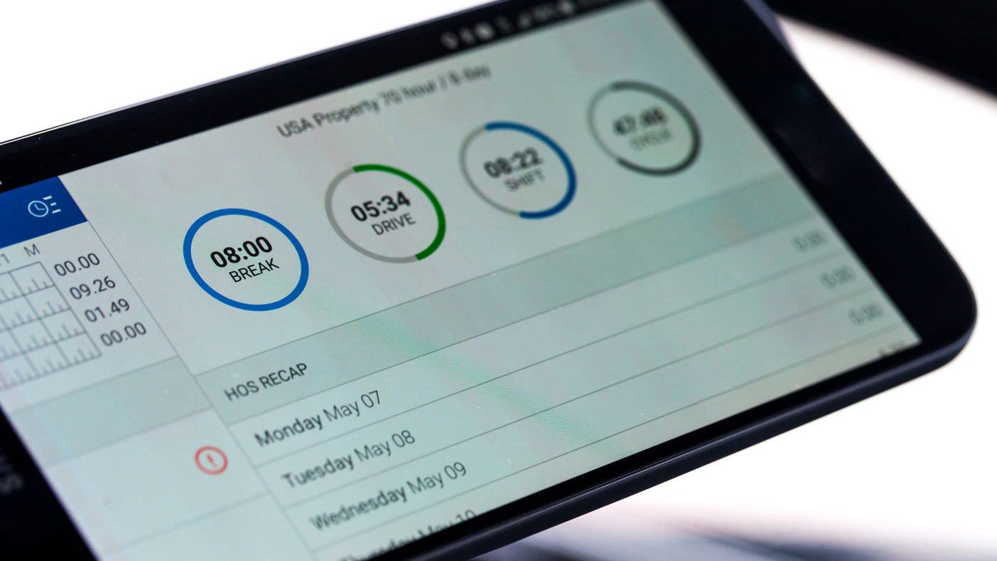 Trucker's Guide to ELD Devices: From Basics to Best Accessories