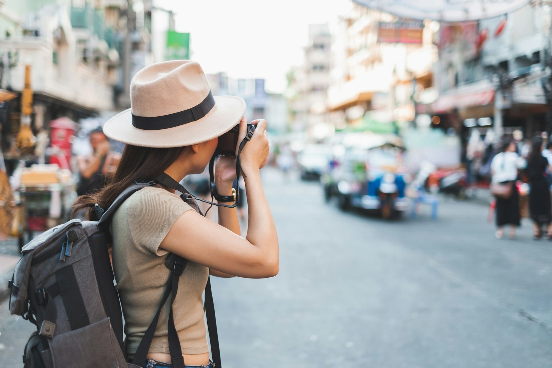 What Equipment Should I Have as a Travel Vlogger