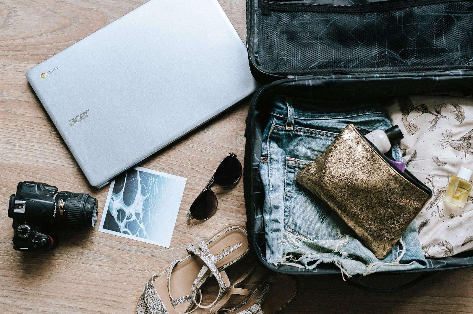 How to Pack a DSLR Camera for Travel: Tips and Tricks